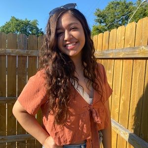 Meet your Posher, Jennifer